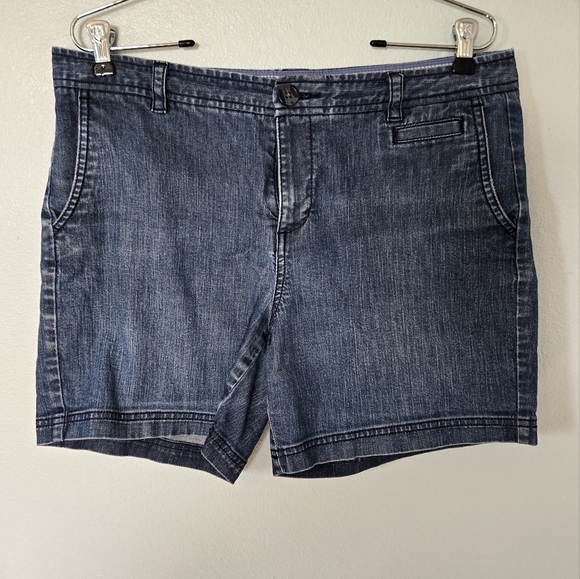 Dockers Denim Shorts Size 10 - Picture 1 of 5
